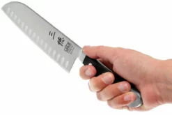 Güde Alpha Santoku Con Borde Granton, 1546/18 -ES Cuchillos Ventas 2024 GU1546 18 05 gude alpha santoku met kuiltjes gu1546 18 d5